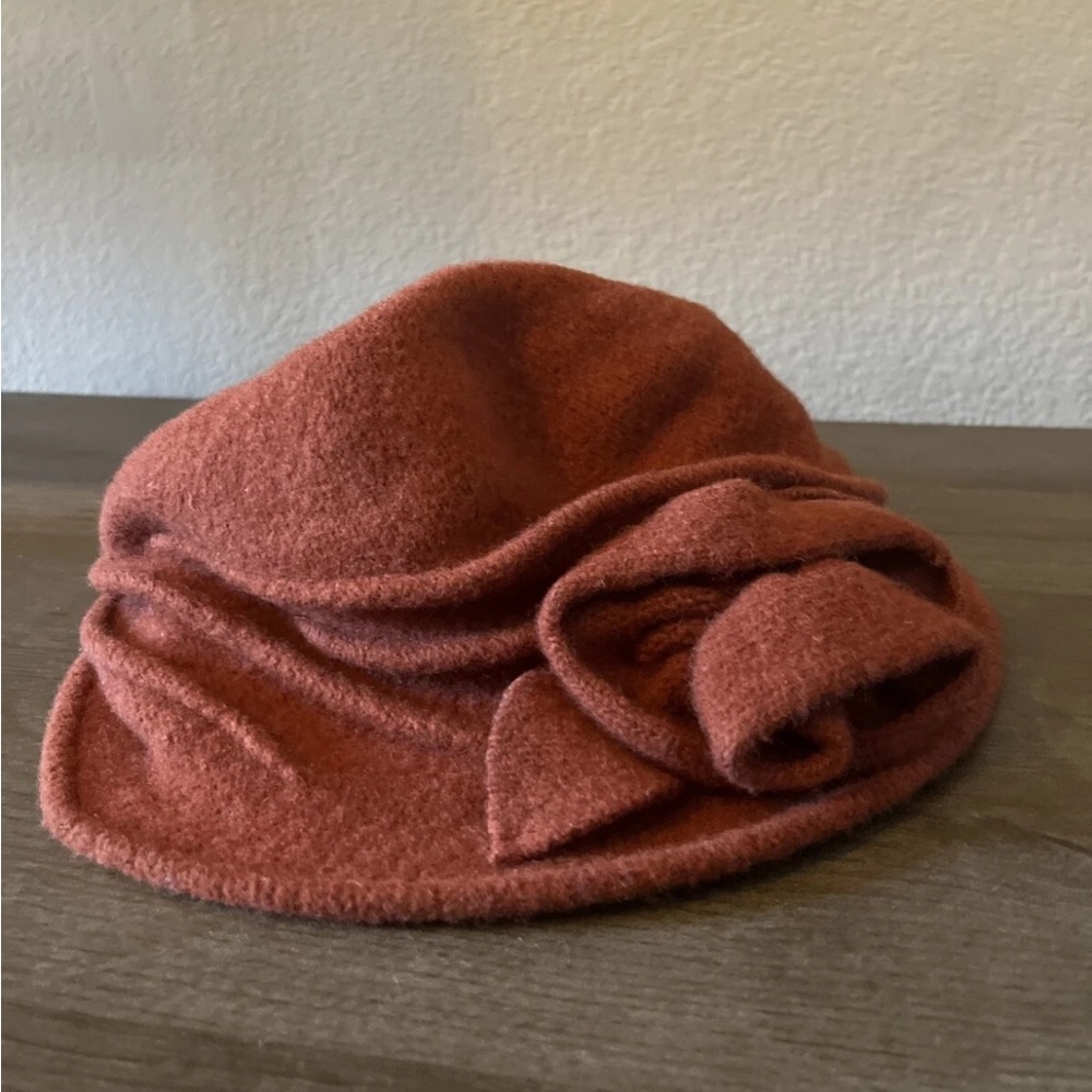 Scala Original 100% Wool Hat Women’s Dark Orange Hat Handmade 1921